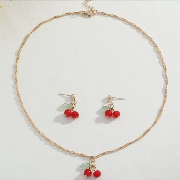 Anthropologie Petite Cherry Red Gold Set - Picture 14 of 15